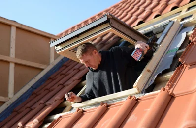 Pose de fenêtres de toit Velux à Villebernier